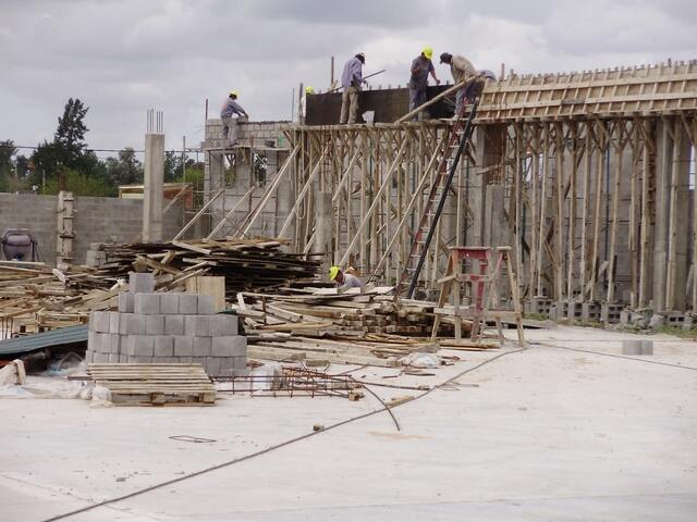 assets/img/portfolio/Predio_KM_42/Obra/03-min.jpg